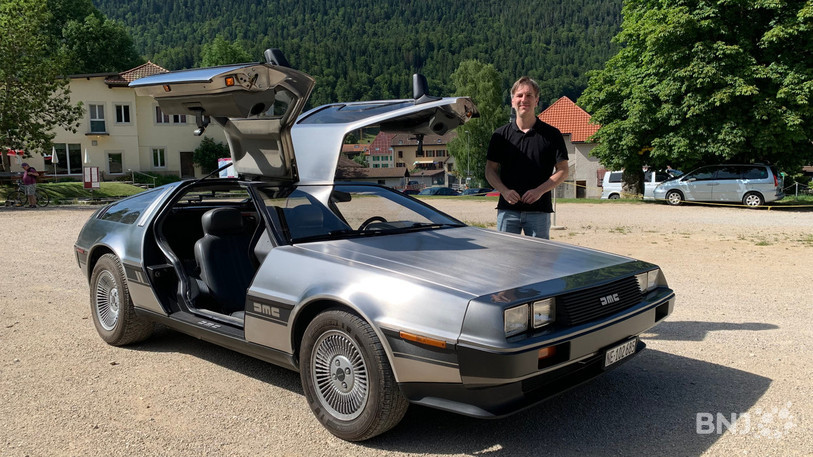 Les portes papillon, emblématiques des DeLorean, ont donné un peu de fil à retordre à Cédric Blanc.