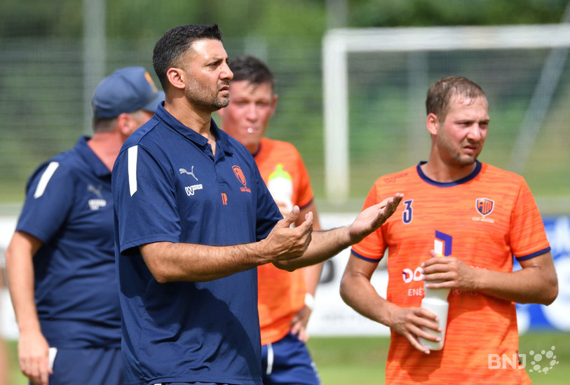 Thierry Payet et le FC Ajoie-Monterri n'ont trouvé la solution contre Kirchberg. (Photo : archives/Georges Henz)