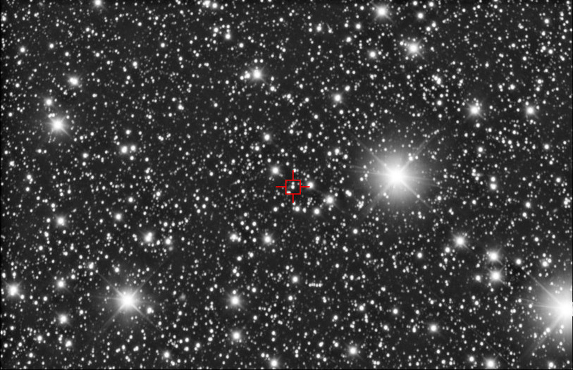 Damien Lachat a ciblé son étoile de référence (ici entourée en rouge) avant de mesurer l'activité de l'exoplanète qui tourne autour. (Photo : Observatoire astronomique de Vicques).