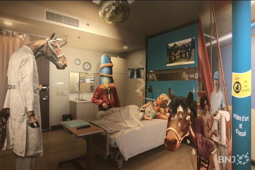 La nouvelle exposition temporaire de Plonk & Replonk tourne l'univers hospitalier en dérision.
