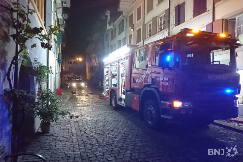 Les pompiers de Neuchâtel sont intervenus mardi soir pour éteindre une incendie à La Neuveville.