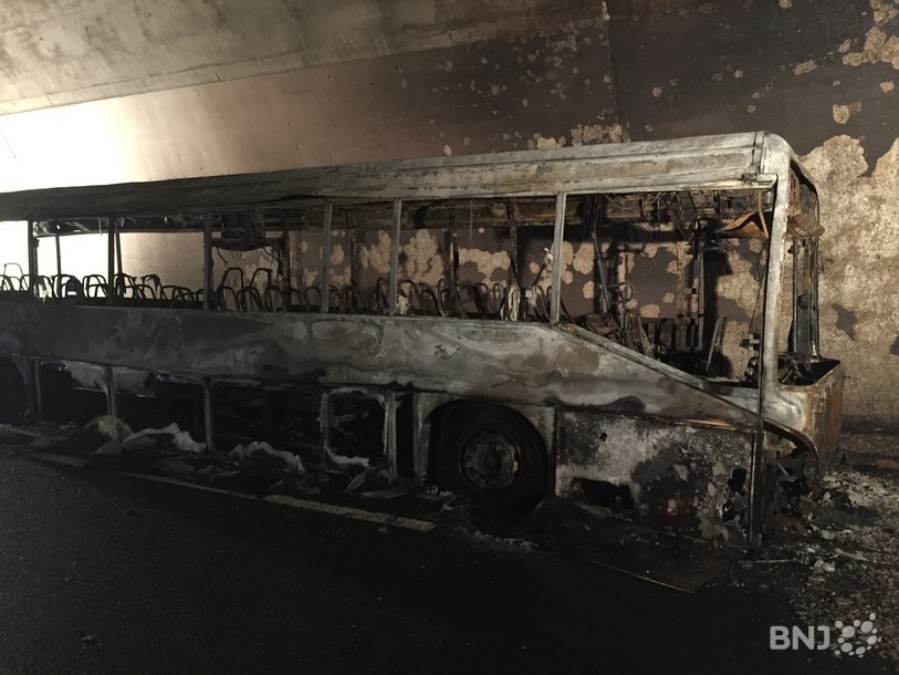 Incendie A16 tunnel Montaigre