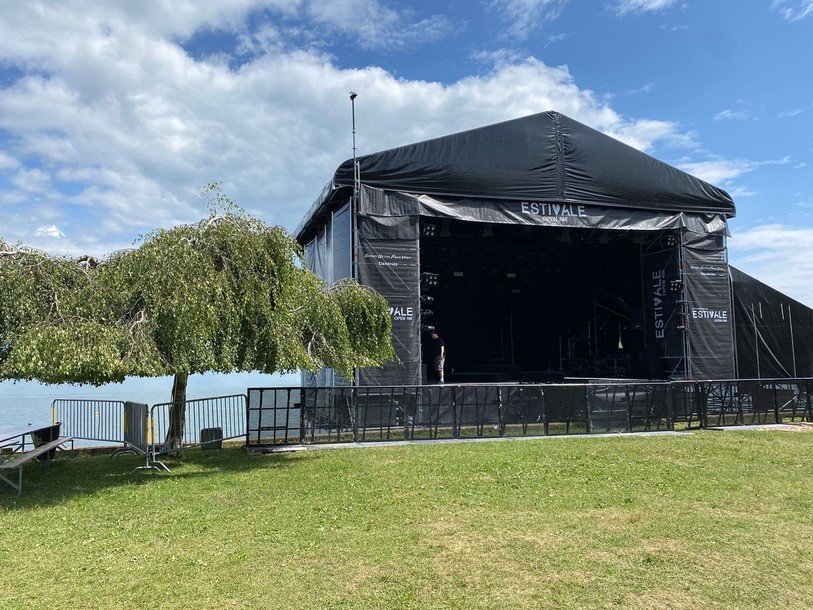 La scène du lac de l'Estivale Open Air (Photo : Estivale Open Air).
