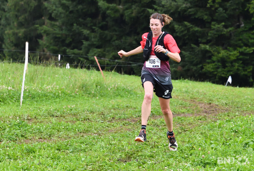 Alizée Caroli (ici aux Tchérattes) s'est imposée avec la manière lors de la première manche des 4 Foulées. (Photo : archives Georges Henz)