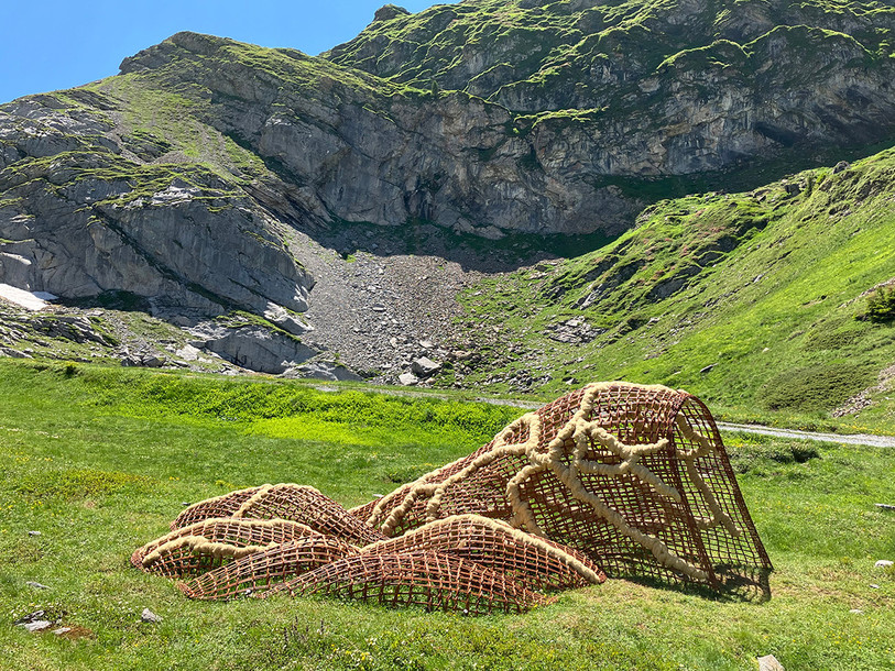 « Rides et Sillons », l’œuvre d'art de Klara Schilliger et Valerian Maly. (Photo : https://malyschilliger.ch/passage.html)