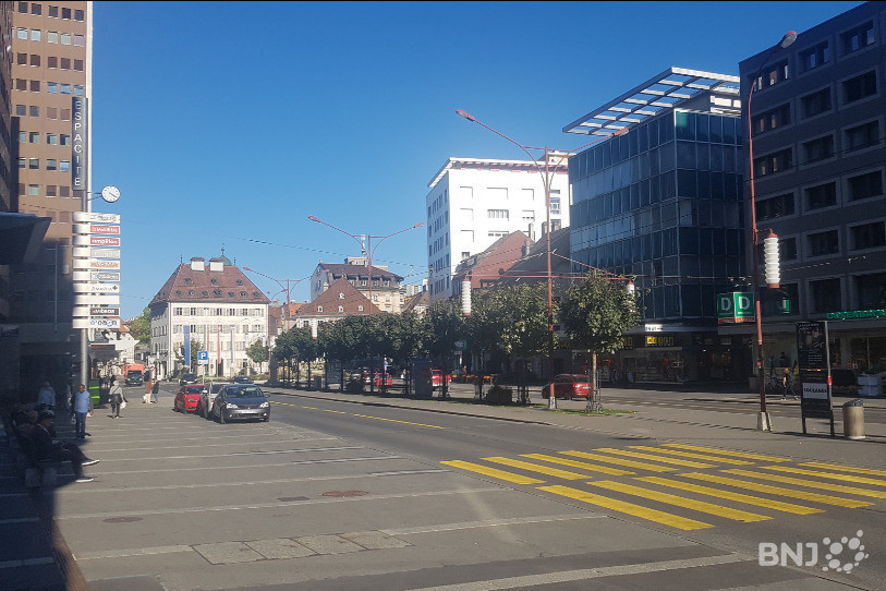 Le centre-ville de La Chaux-de-Fonds n'échappe pas aux difficultés du commerce local.