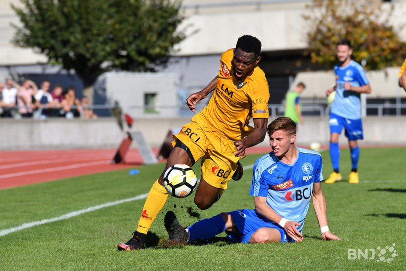 Mohamed Almamy Camara déborde Jérémy Ducommun