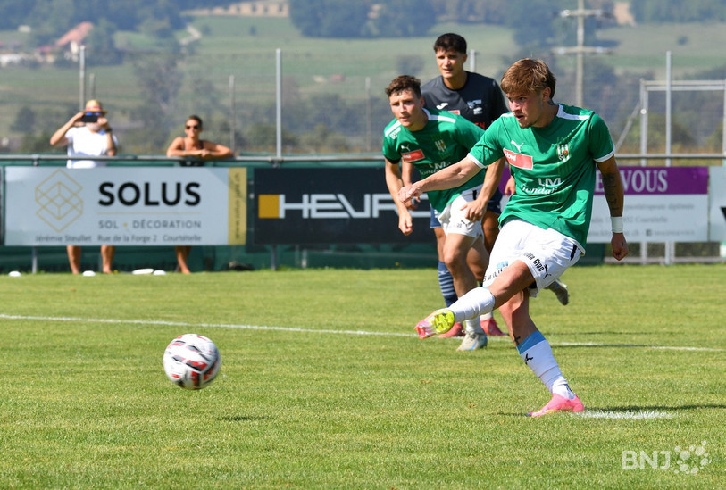 Hugo Casano a donné la victoire au FC Courtételle sur un pénalty. (Photo : Georges Henz).