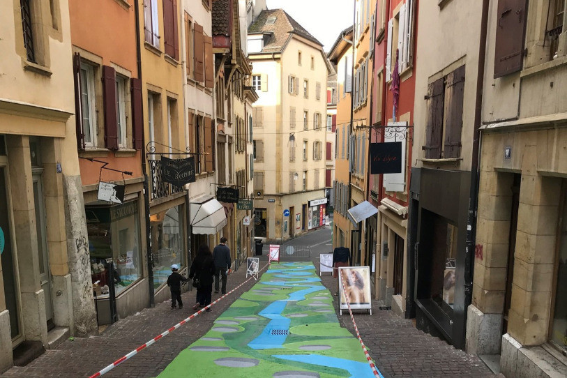 Le quartier du Neubourg (ici à la rue des Chavannes) à Neuchâtel a servi de lieu de tournage pour la 7e édition du Courgemétrage.