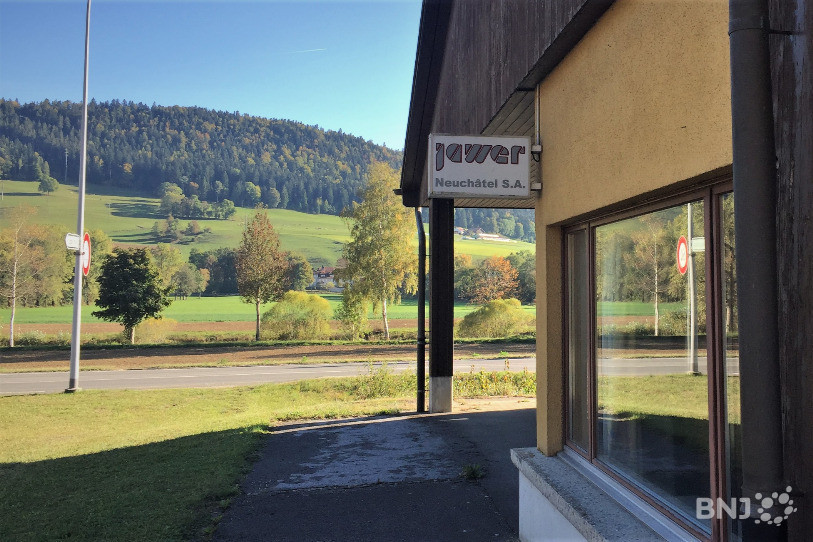 L'entreprise C.W.I, ou s'est déroulée la perquisition, à l'entrée du village de Couvet.