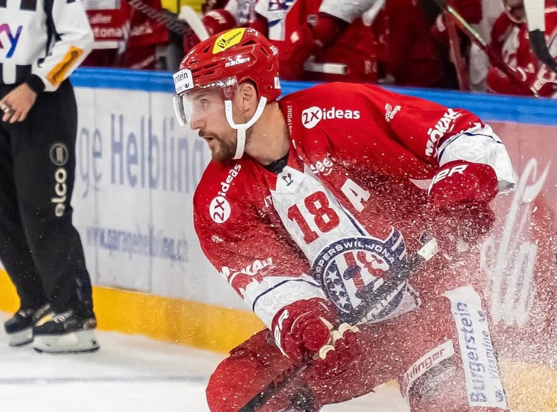 Jeremy Wick portera le chandail ajoulot... en tout cas pendant les premiers matches de préparation. (Photo : SC Rapperswil-Jona Lakers)