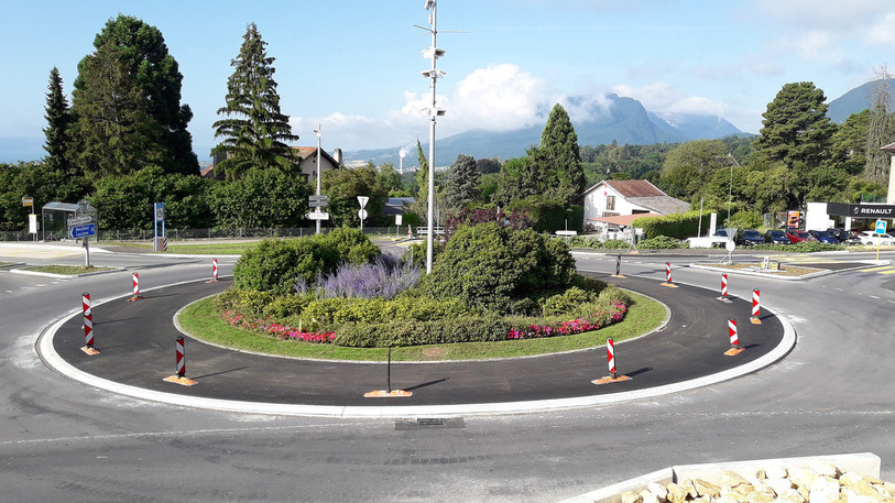 Le rond-point de la Chapelle à Corcelles sera en chantier durant trois week-ends, à partir du 15 août. Les travaux se dérouleront de nuit. (Photo : SPCH)
