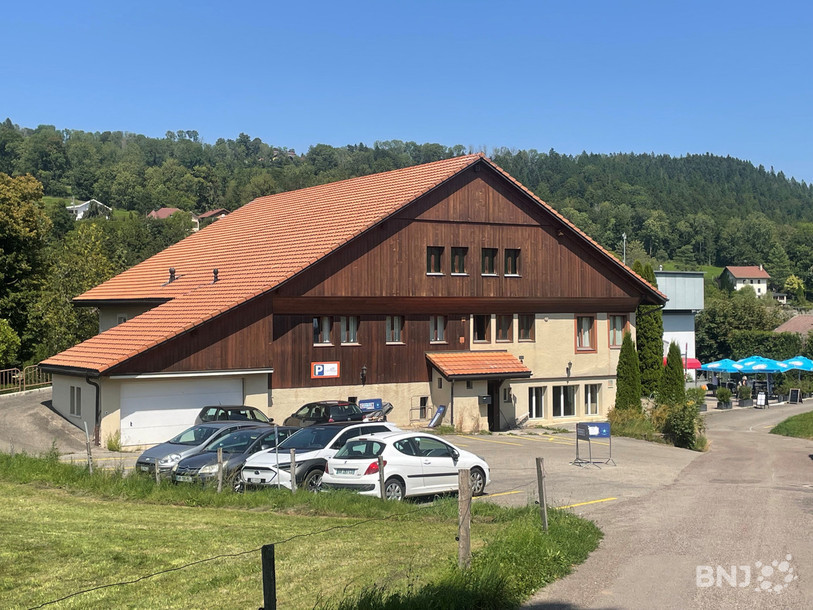 L'ancien restaurant proche du port des Brenets, future porte d'entrée du Parc du Doubs. 