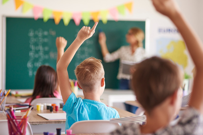 L'année scolaire sera notamment marquée par l'interdiction totale des smartphones et montres connectées. (Photo libre de droits)
