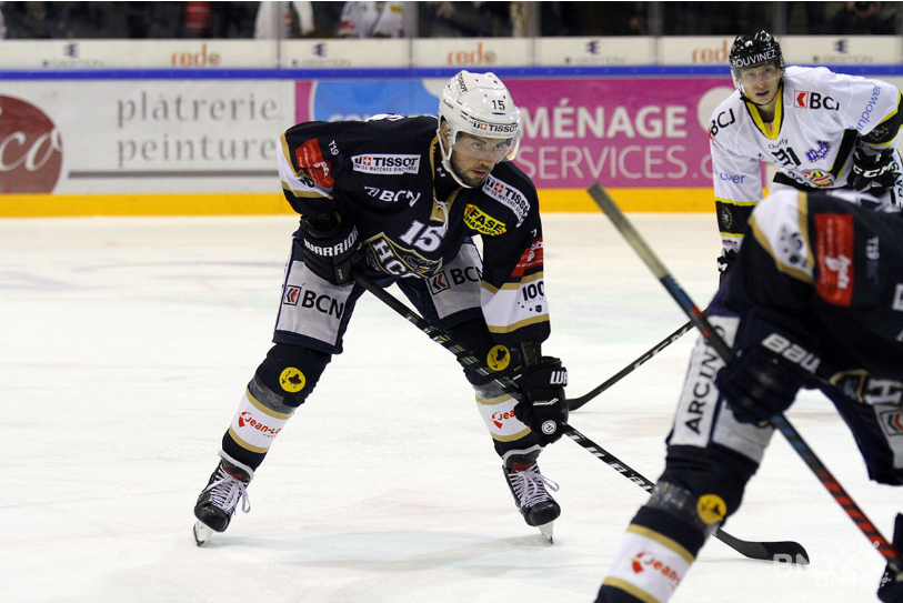 Samuel Grezet et ses coéquipiers ont du batailler pour venir à bout du HC Winterthur vendredi soir. (photo : archives)