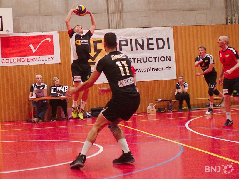 Les volleyeurs de Colombier ont gagné 3-0 vendredi soir. (photo : archives)