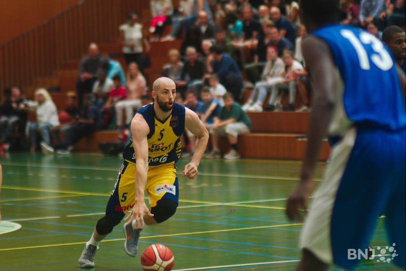 Brian Savoy a été le meilleur marqueur avec 16 points.