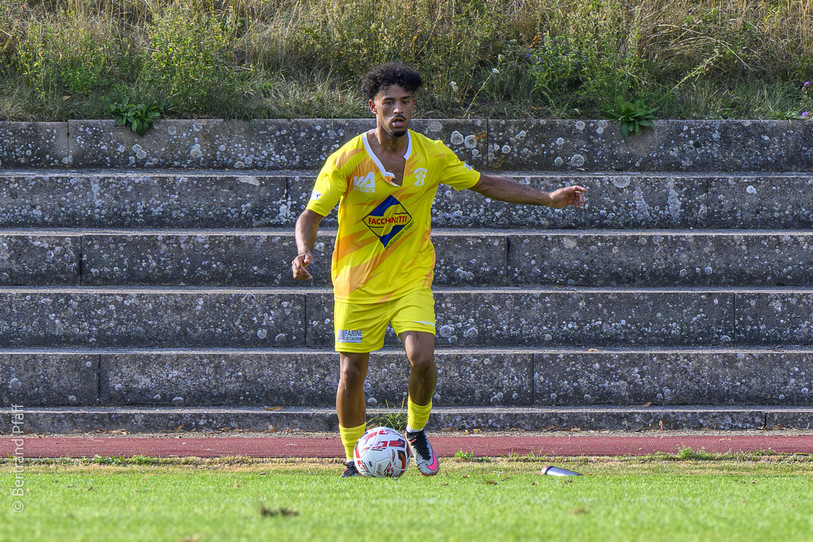 Tiago Ferreira Miranda du FC Saint-Blaise a inscrit deux buts samedi à Savièse. (Photo : Bertrand Pfaff)