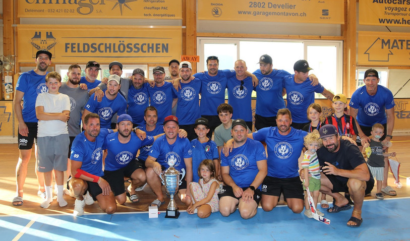 Les Vétérans du SHC Rossemaison se sont inclinés en demi-finale de la Coupe d'Europe disputée à domicile. (Photo : SHC Rossemaison)