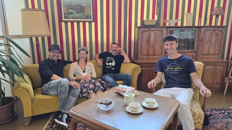 Grégory Champion, Anne-Sylvie Champion et Robin Lièvre, les membres de l'équipe de création, ainsi que Martin Frossard, comédien (de gauche à droite).