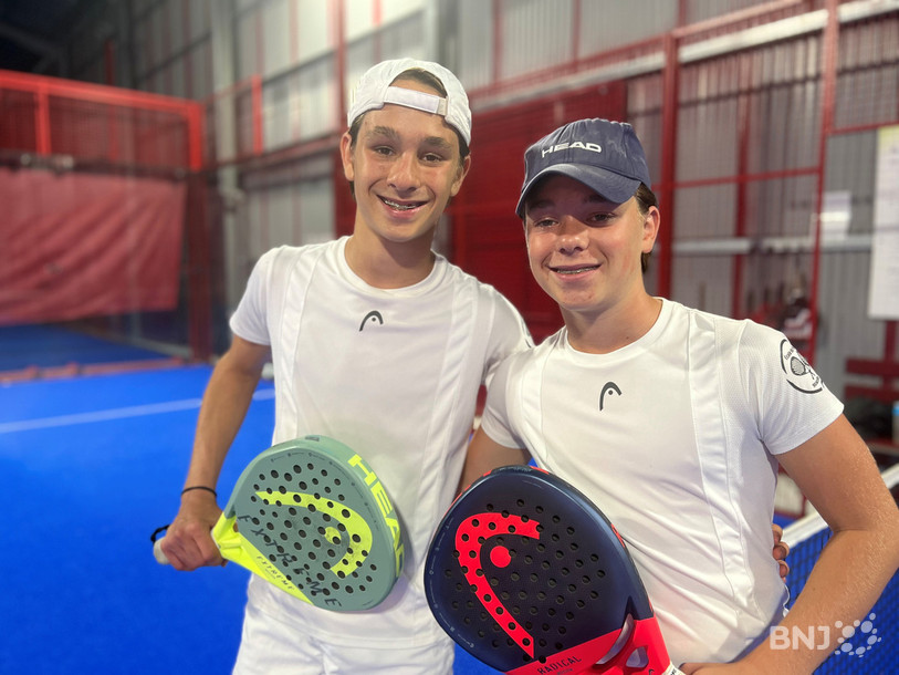 Benjamin Filieri (à droite) est champion de Suisse de padel dans la catégorie des moins de 15 ans. Associé à son frère Nathan (à gauche), il a perdu en demi-finale dans la catégorie des moins de 18 ans.