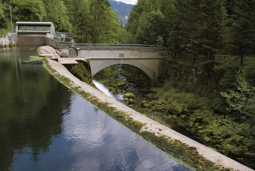 Les eaux de l’Areuse sont turbinées par quatre centrales hydroélectriques, dont celle de Saint-Suplice. (Photo : © Groupe E)