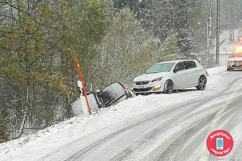 Le col de la Tourne a été fermé en raison de plusieurs accidents.