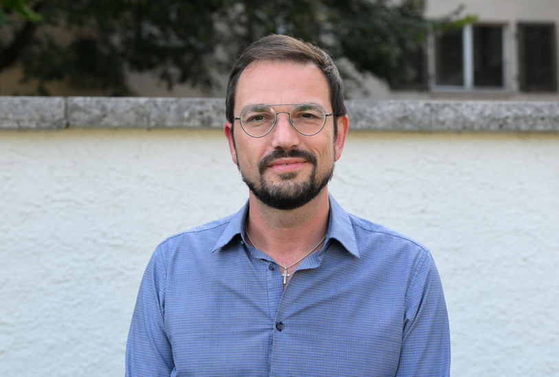 Le candidat au Gouvernement Martial Courtet (indépendant) s'est présenté ce vendredi dans « La Matinale ». (Photo : Georges Henz.)