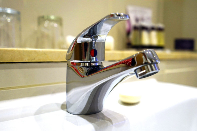 L'eau peut être consommée sans inquiétude au robinet, à Soulce (image d'illustration).