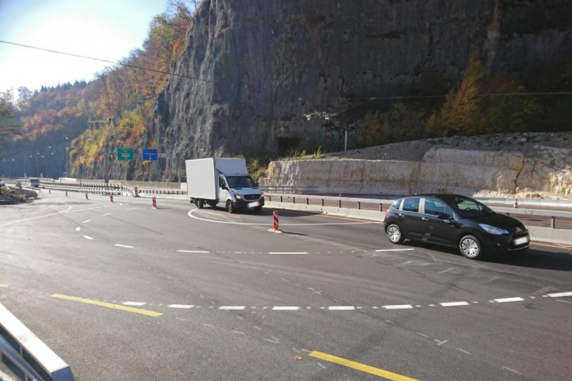 Le giratoire est en service depuis lundi. Ici, avant qu'il ne soit terminé. (Photo: archives)
