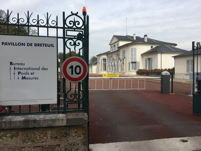 Le Bureau international des poids et mesures s'occupe aussi de la mesure du temps.
