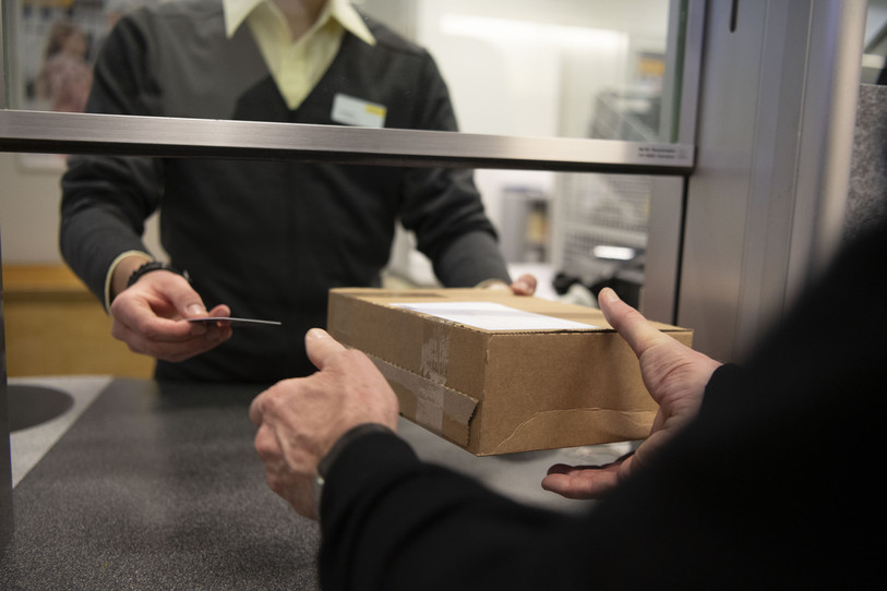 La Poste remplacera 
sa filiale des Geneveys-sur-Coffrane par une filiale en partenariat installée dans le supermarché Volg. (Photo : KEYSTONE/Christian Beutler)