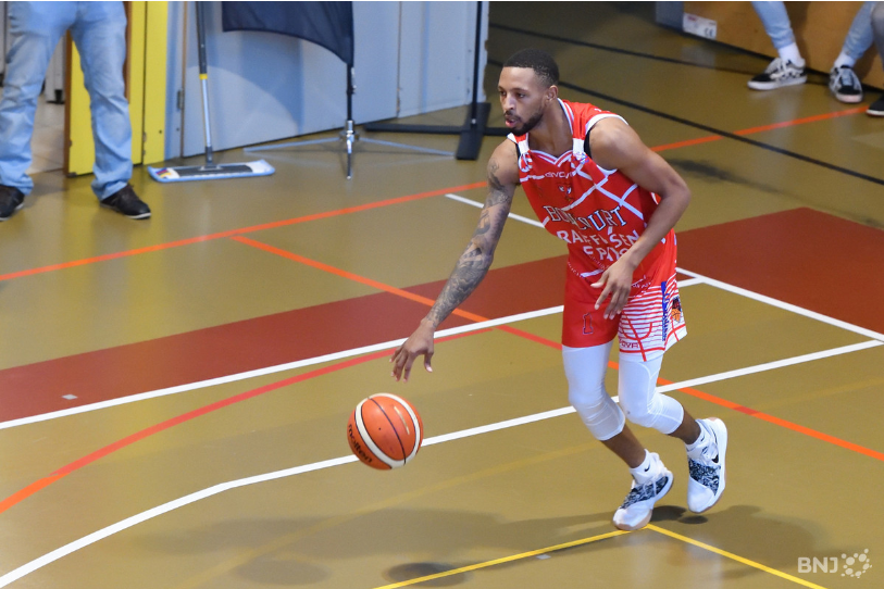 Zach Lewis a été le détonateur du BC Boncourt pour venir à bout dimanche des Riviera Lakers dans le Chaudron (photo : archives).