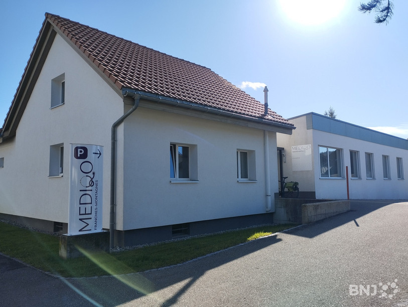 Six mois de travaux et un investissement d’environ 500'000 francs de l’Hôpital du Jura ont été nécessaires pour ouvrir le site du Noirmont. MEDIQO dispose aussi de locaux à Porrentruy et Delémont.