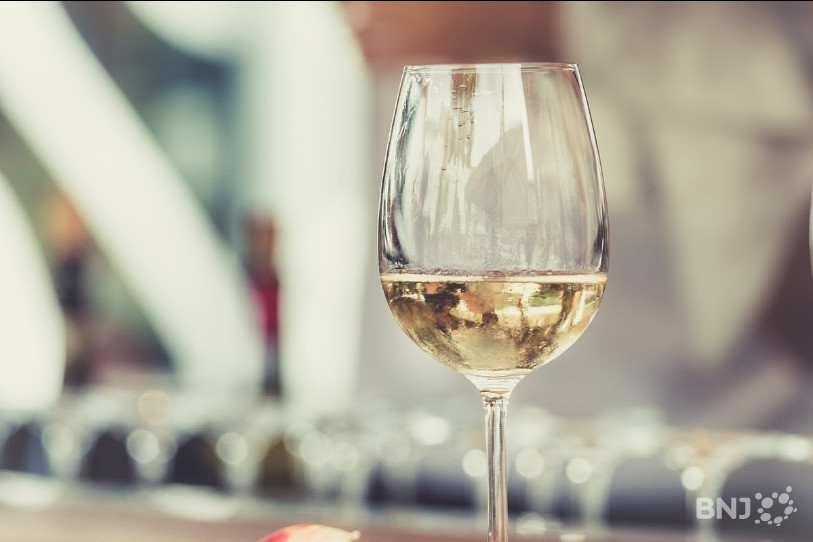 Pour les Alcooliques anonymes, les périodes de fêtes où l'alcool est omniprésent peuvent s'avérer difficiles à gérer. (Photo : archives)