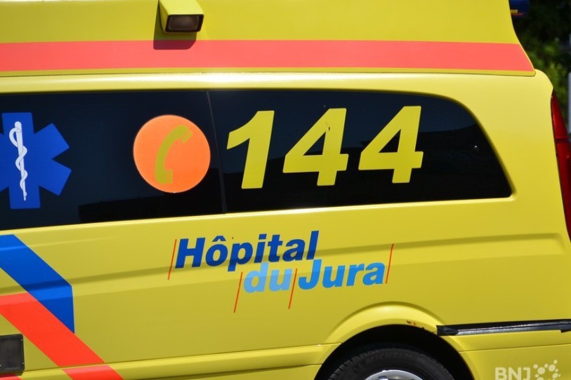 Les ambulances de sauvetage de l'Hôpital du Jura.