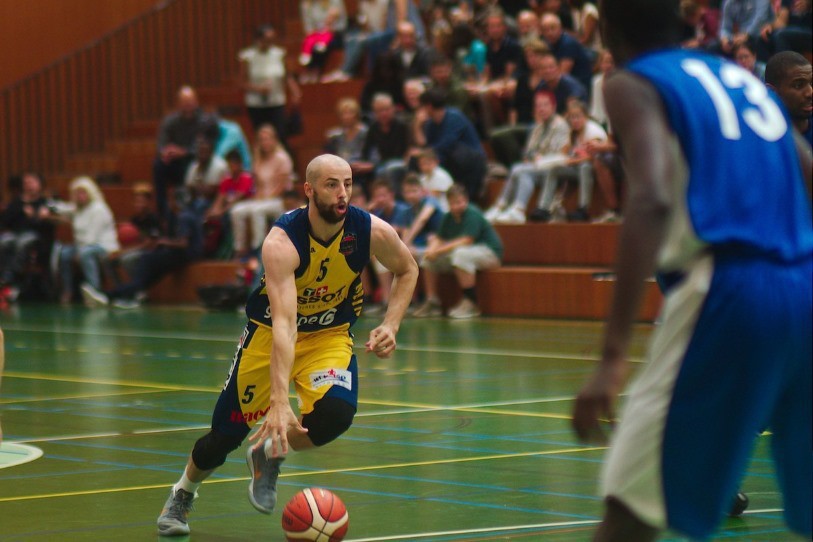 Bryan Savoy et ses coéquipiers ont largement dominé Pully-Lausanne. (Photo archives)