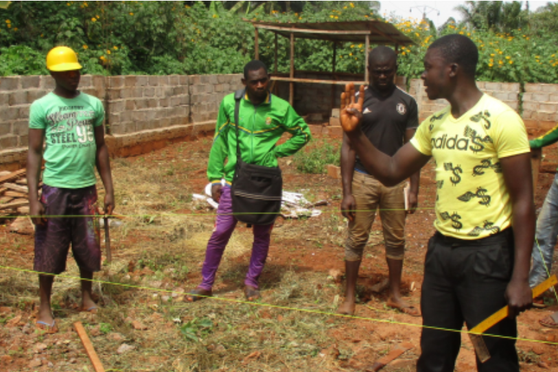 Le projet choisi contribue au développement de la formation professionnelle de jeunes Camerounais. (Photo : REA Suisse)