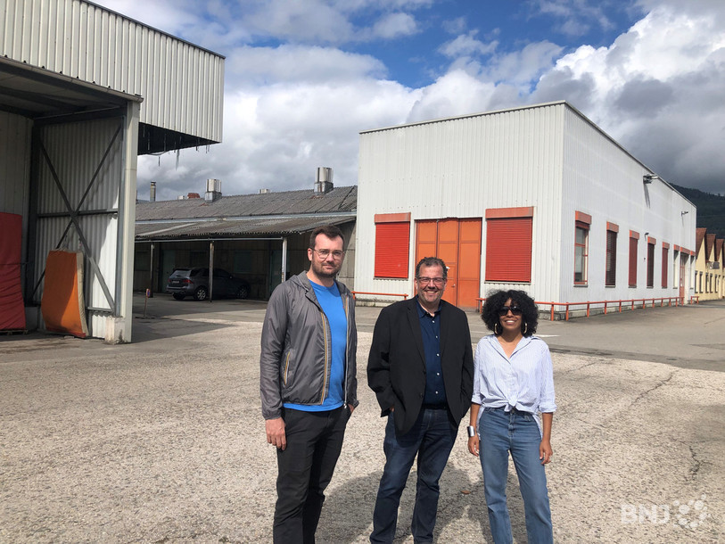 De gauche à droite, le metteur en scène Stéphane Thies, le président de la Confrérie des Jardiniers Olivier Etique et la membre du comité Annick Woungly sur le site de la SAFED.