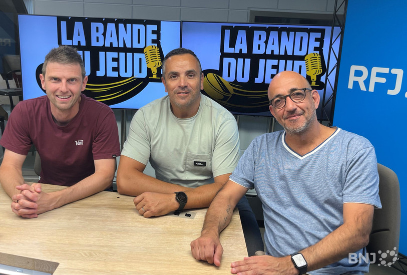 Les trois chroniqueurs de la Bande du jeudi (de gauche à droite : Michel Leoni, Yann Voillat et Raffi Kouyoumdjian) sont prêts pour une nouvelle saison.