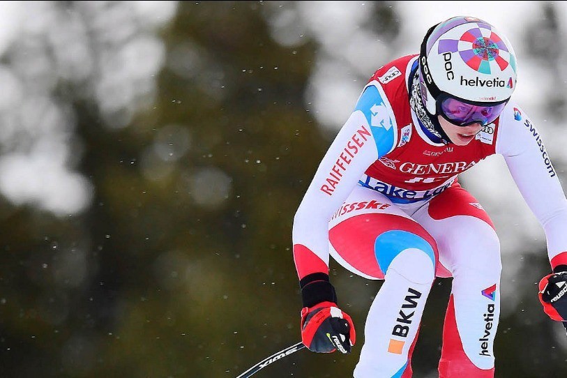 Michelle Gisin n'est pas passée loin d'un succès en descente vendredi.
