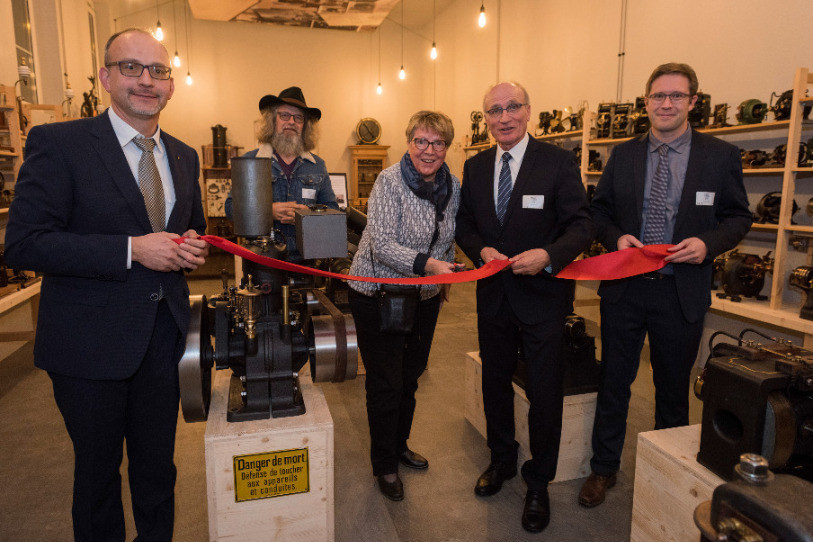L'inauguration de l'expo électrotechnique en présence de (de g. à.d.) Cédric Zbinden, directeur de La Goule, Georges Cattin, propriétaire de la collection, Annelise Vaucher, présidente de l'Espace découverte Energie, Mario Annoni, président du conseil d'administration de la Goule et Patrick Tanner, maire de Saint-Imier. (Photo: ldd)