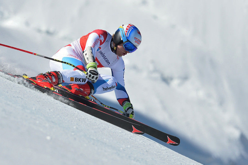 Mauro Caviezel remporte son premier globe sur le circuit de la Coupe du monde. (Photo: Swiss Ski).