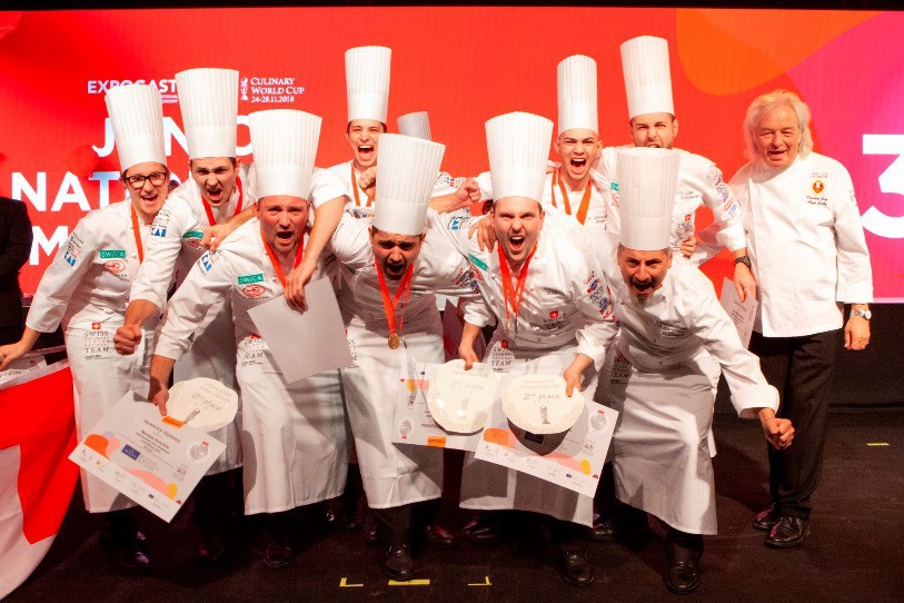 L'équipe de Suisse junior des cuisiniers est devenue vice-championne du monde. 