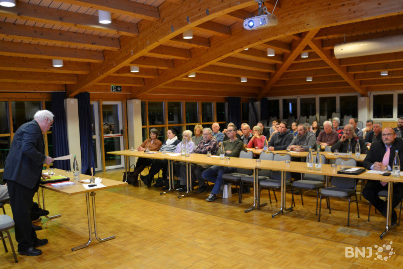 Près de 40 membres de l'UDC neuchâteloise étaient réunis jeudi soir à Malvilliers.
