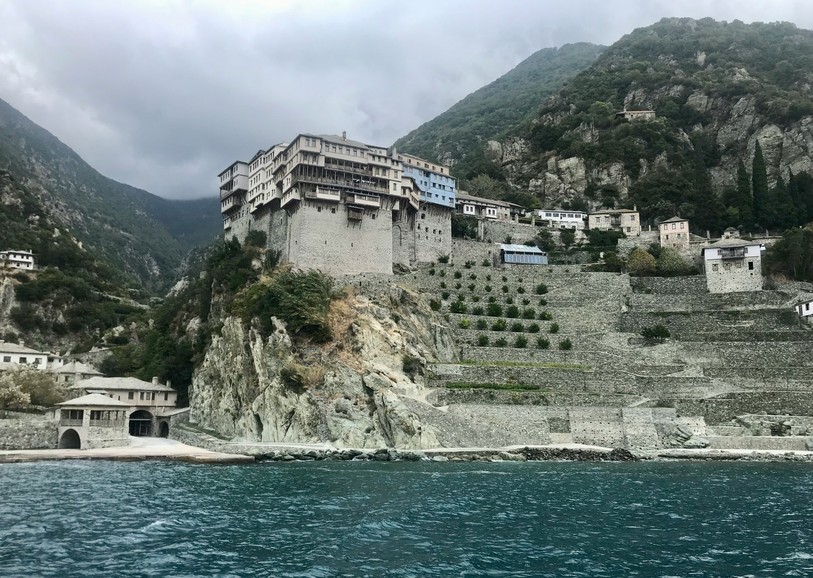 Sur le Mont Athos il y a une interdiction d’entrer pour les femmes. Photo: unsplash