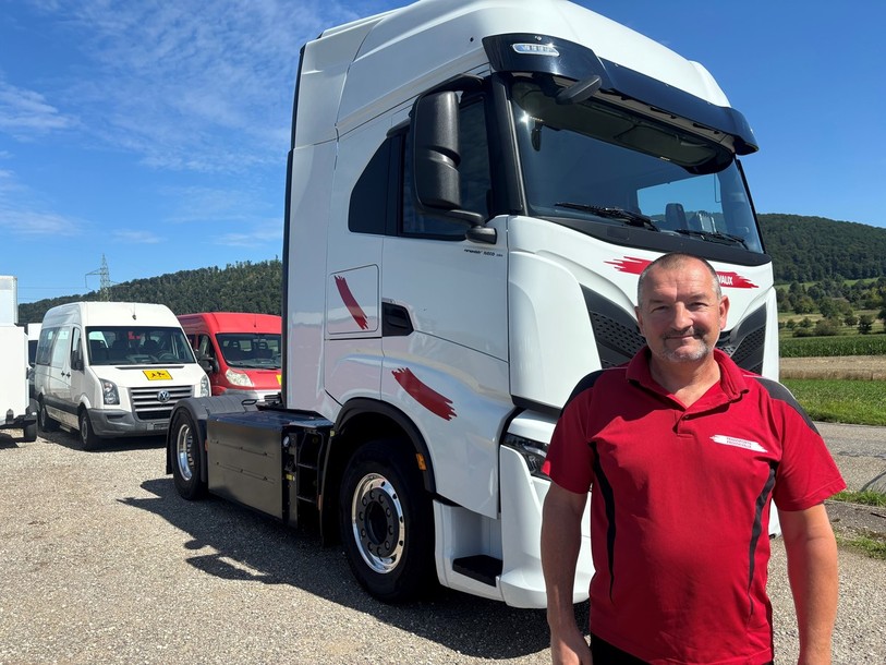Maurice Froidevaux nous a présenté son camion qui tourne au biogaz.