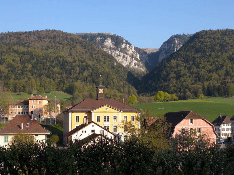 Un homme est mort après avoir chuté dans un ravin de la Combe-Grède samedi après-midi. (Photo: municipalité de Villeret)