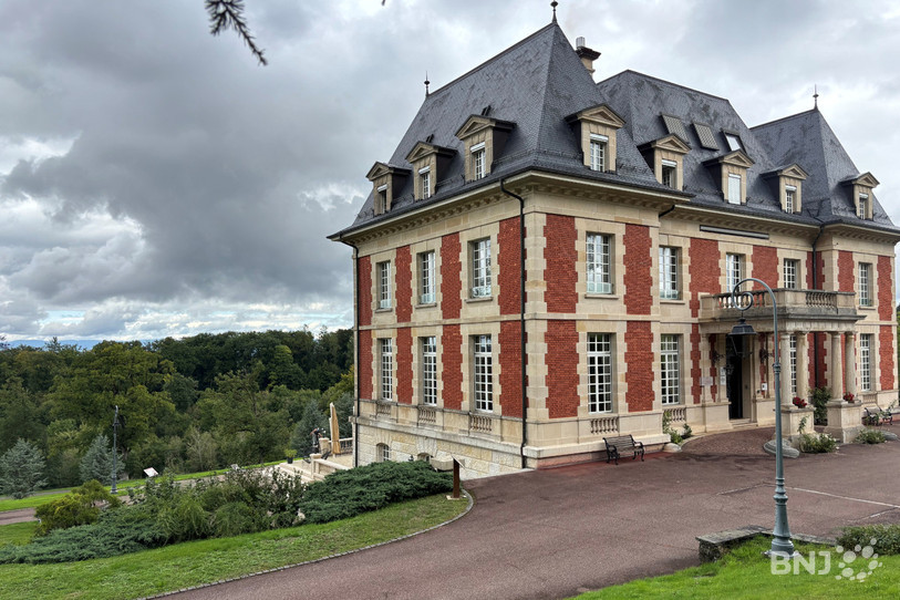 La route qui mène au domaine de Mont-Renaud est aussi concernée par une réduction de vitesse. (Photo : archives).