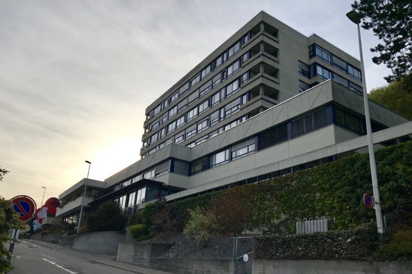Le Gouvernement jurassien a retiré son action en justice liée à l'hôpital de Moutier. (Photo : archives)